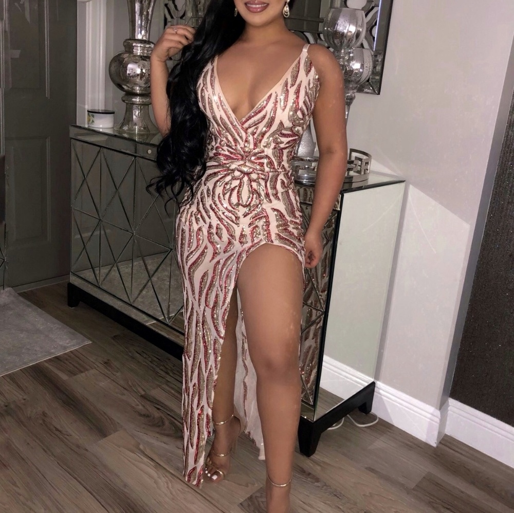 Gold Sequin High Split Maxi Dress - Picture 4 of 4